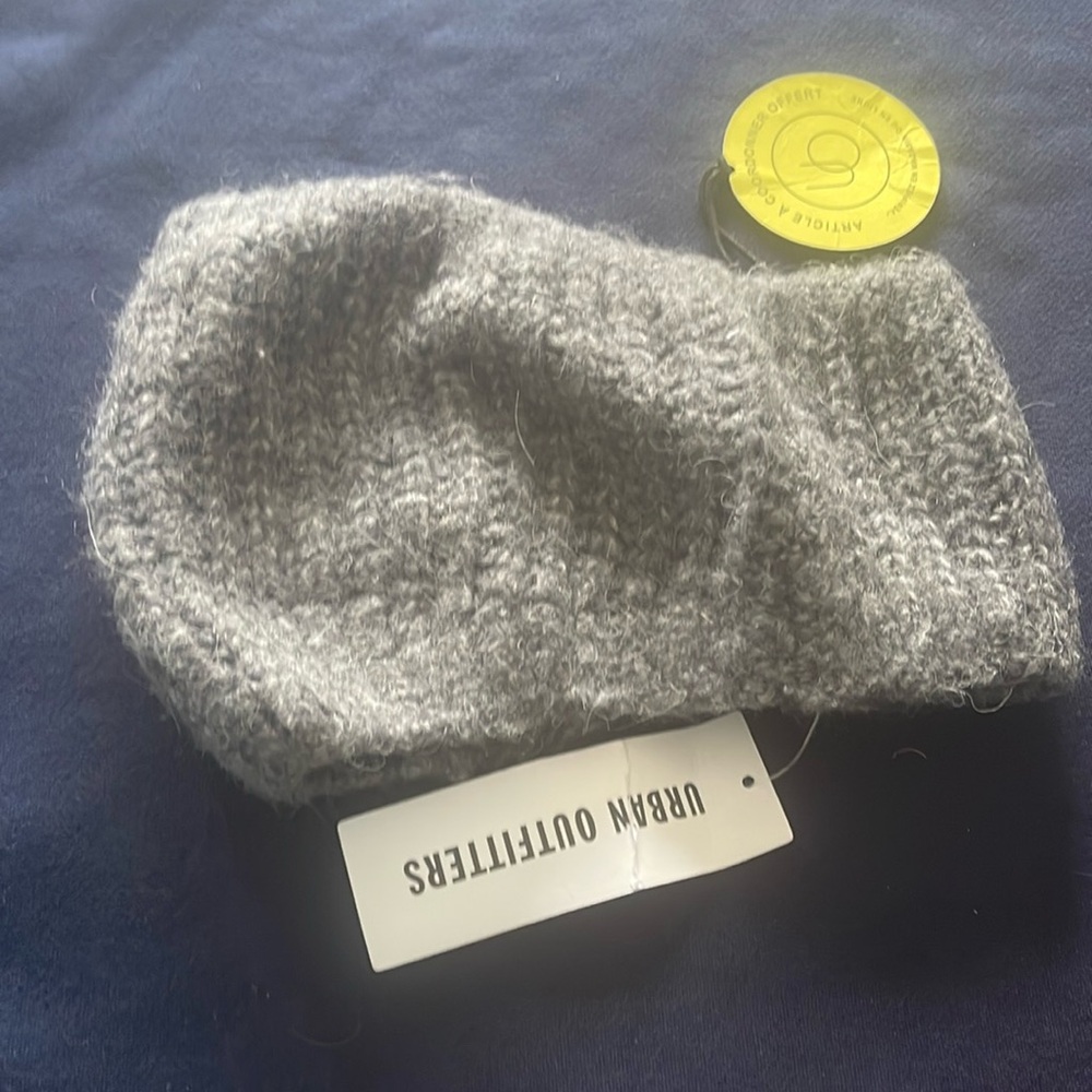 Soft stretch, winter warm, cableknit fuzzy headband